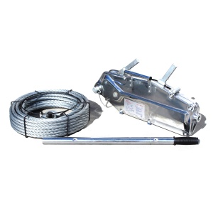 Titan AMG Winch 3.2T Lift / 5.2T Pull c/w 20m Cable