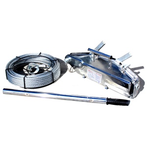 Titan AMG Winch 1.6T Lift / 2.5T Pull c/w 20m Cable