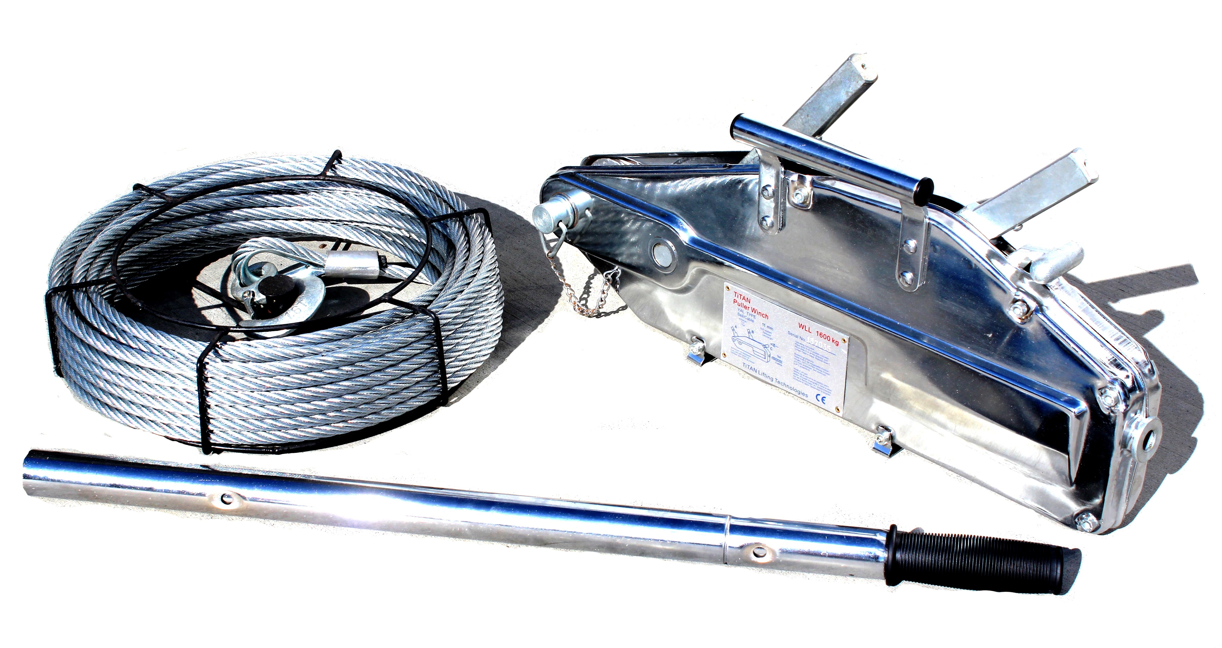 Titan AMG Winch 1.6T Lift / 2.5T Pull c/w 20m Cable